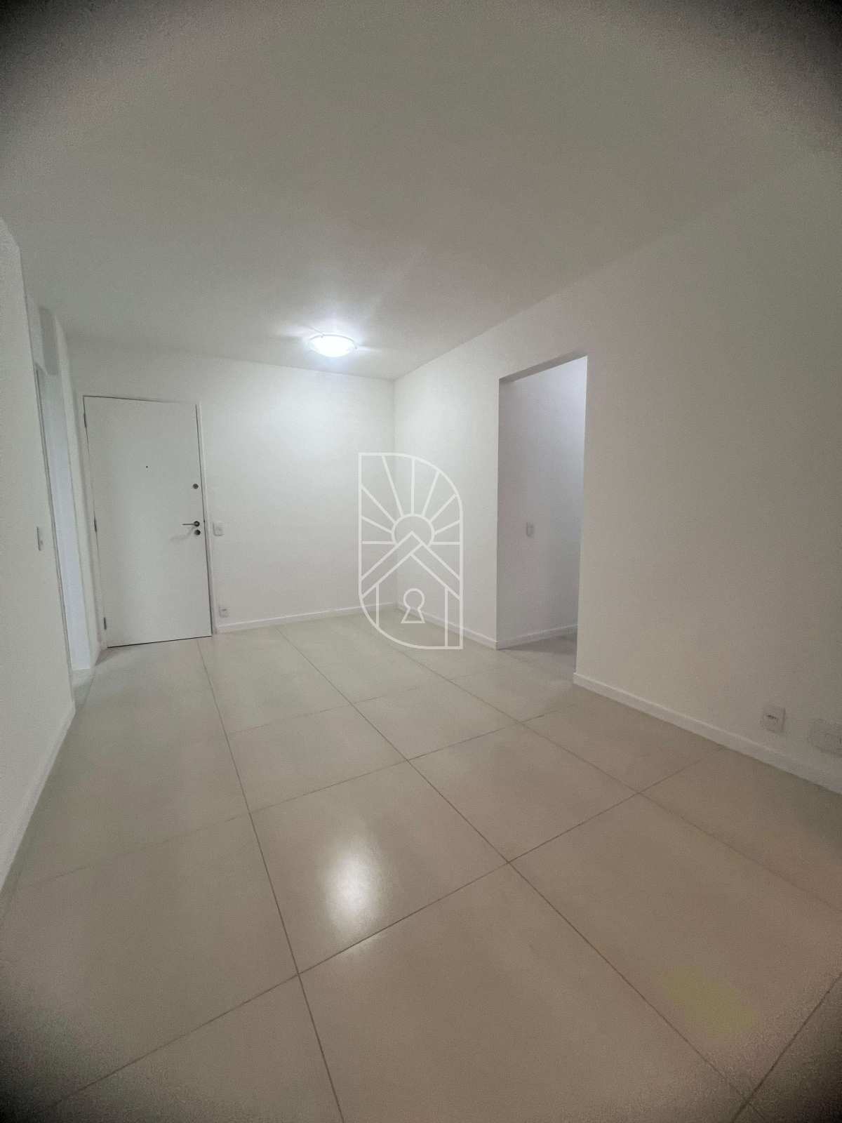 Apartamento 2 Quartos – Andar Alto – Sol Passante – Barra Bonita / Recreio - Márcia Nascimento Imóveis