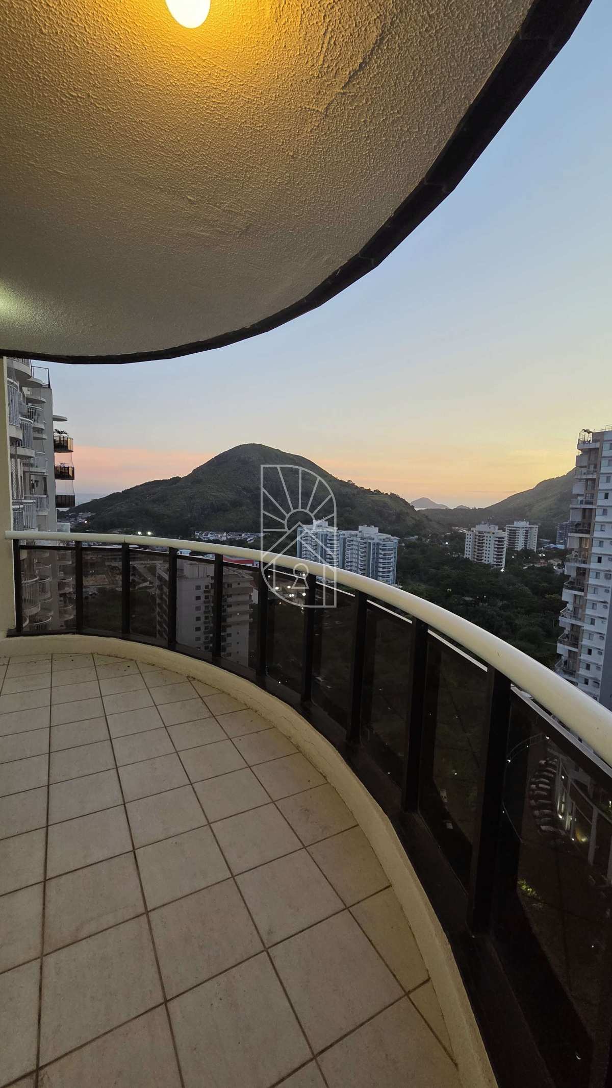 Apartamento 3 Quartos em Barra Bonita – Andar Alto, Varandão e Vista Mar Lateral | Recreio - Márcia Nascimento Imóveis