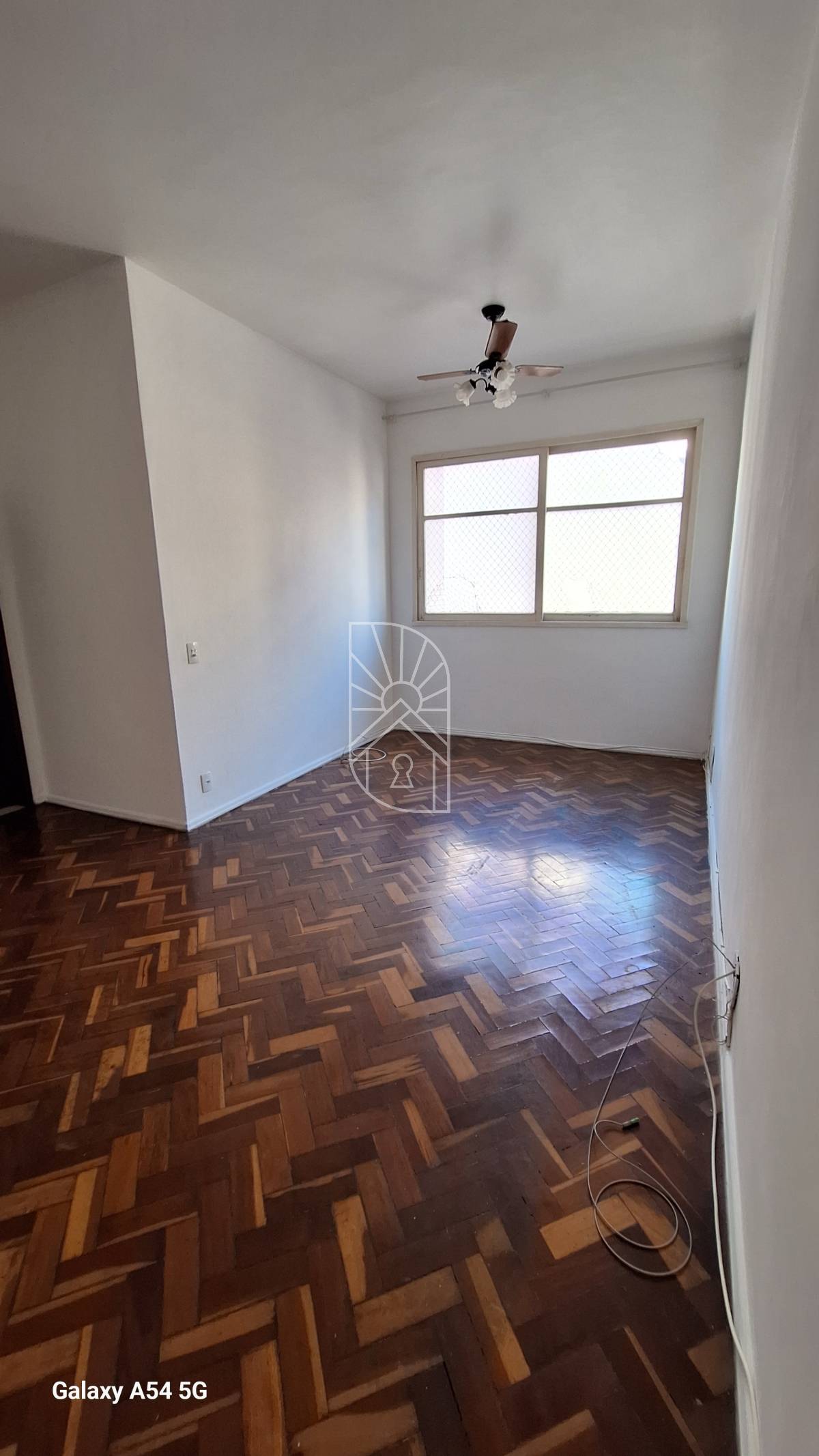 Apartamento em Vila Isabel de 2 quartos e dependência completa - Márcia Nascimento Imóveis