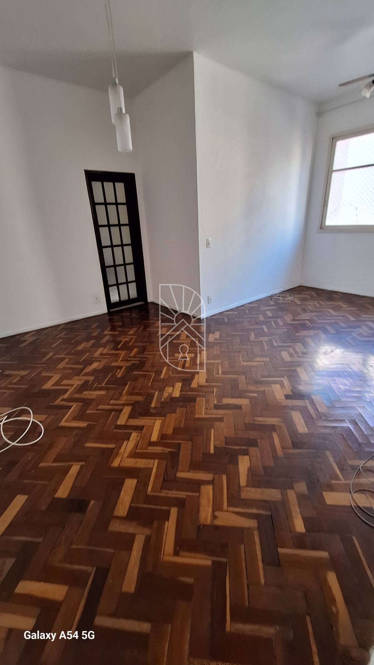 Apartamento em Vila Isabel de 2 quartos e dependência completa - Márcia Nascimento Imóveis