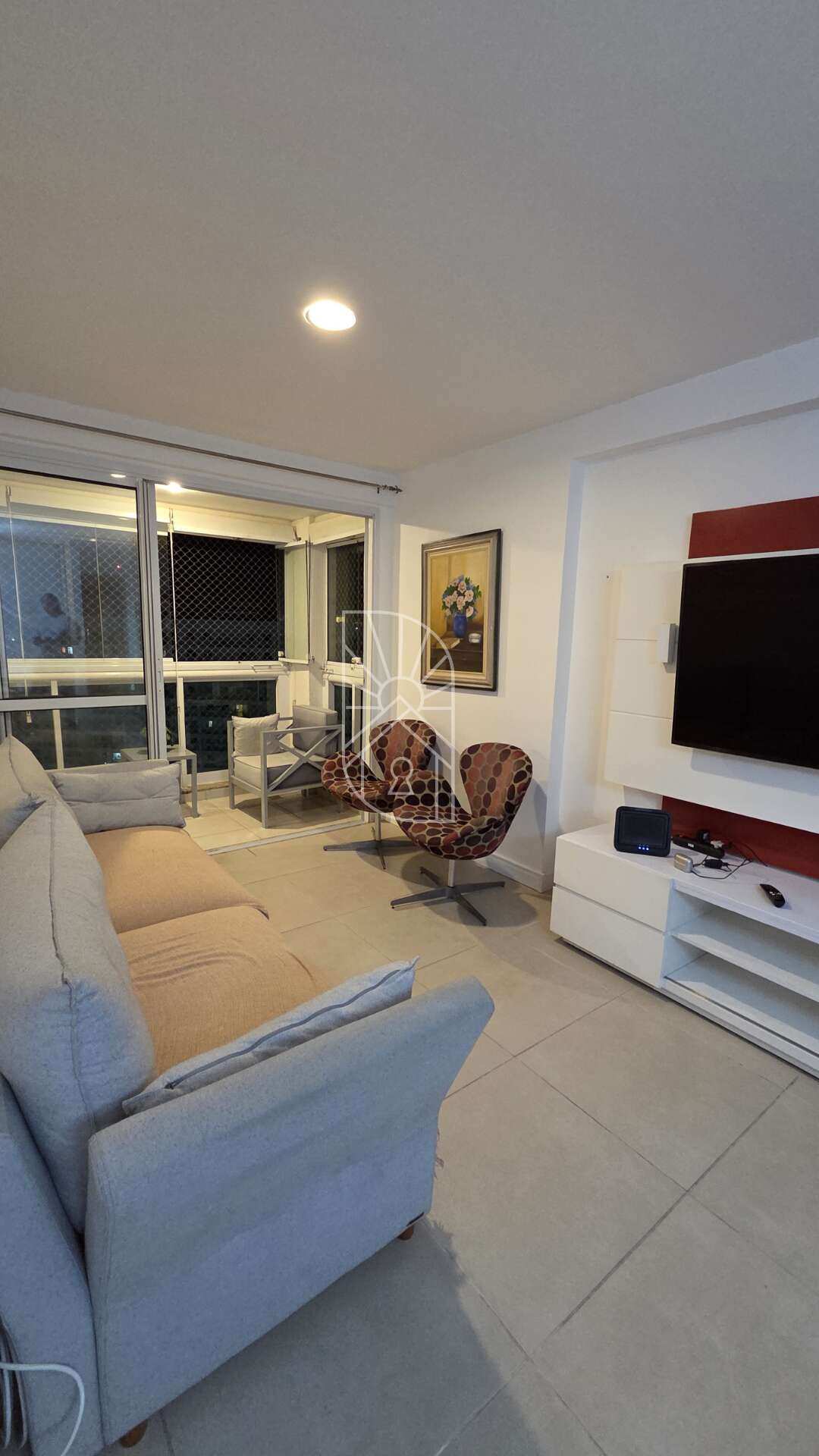 Cobertura Duplex para aluguel e venda; 230 m² com 4 quartos, Dependência completa, Piscina, vista mar e montanha. - Márcia Nascimento Imóveis