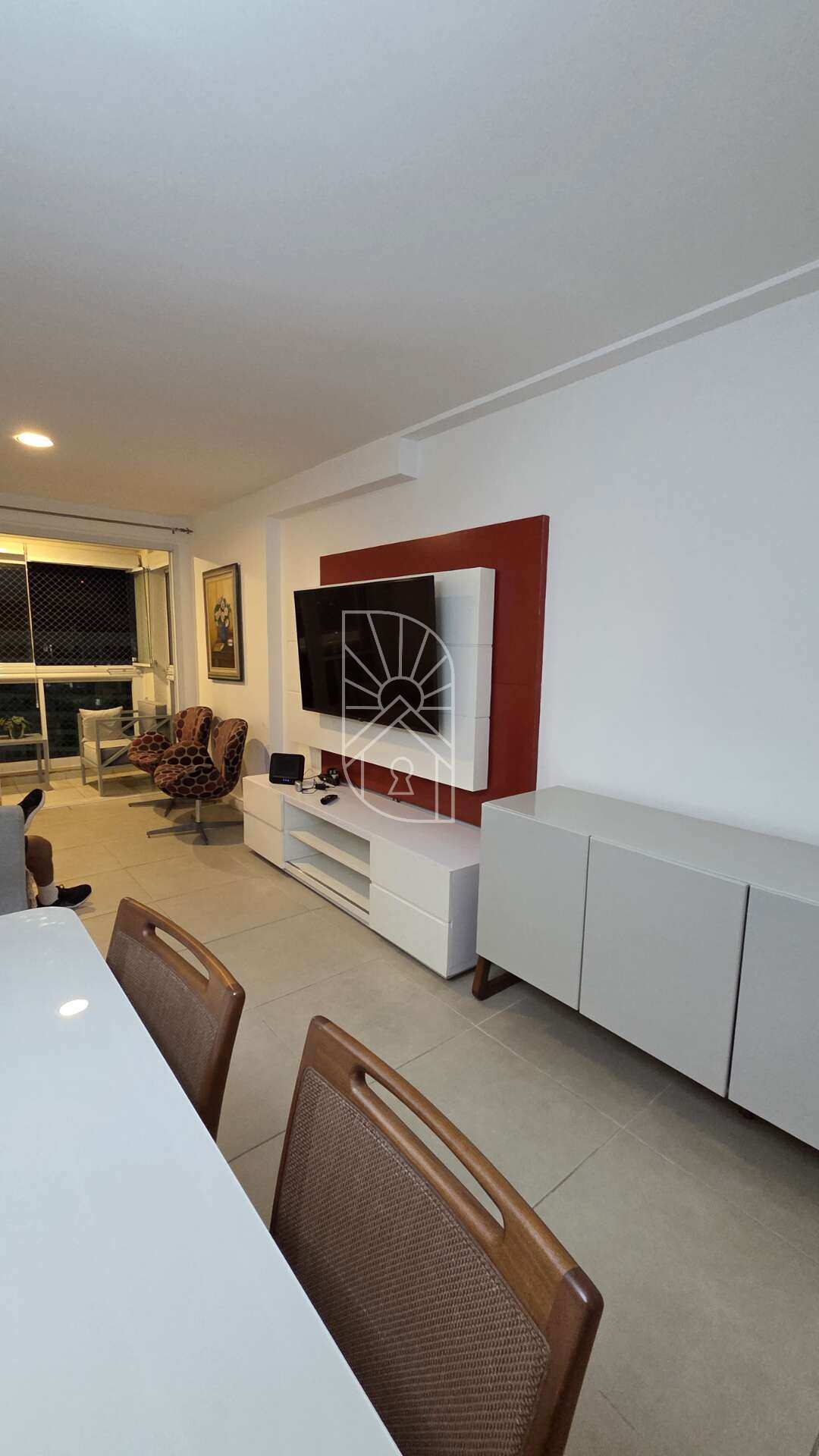 Cobertura Duplex para aluguel e venda; 230 m² com 4 quartos, Dependência completa, Piscina, vista mar e montanha. - Márcia Nascimento Imóveis