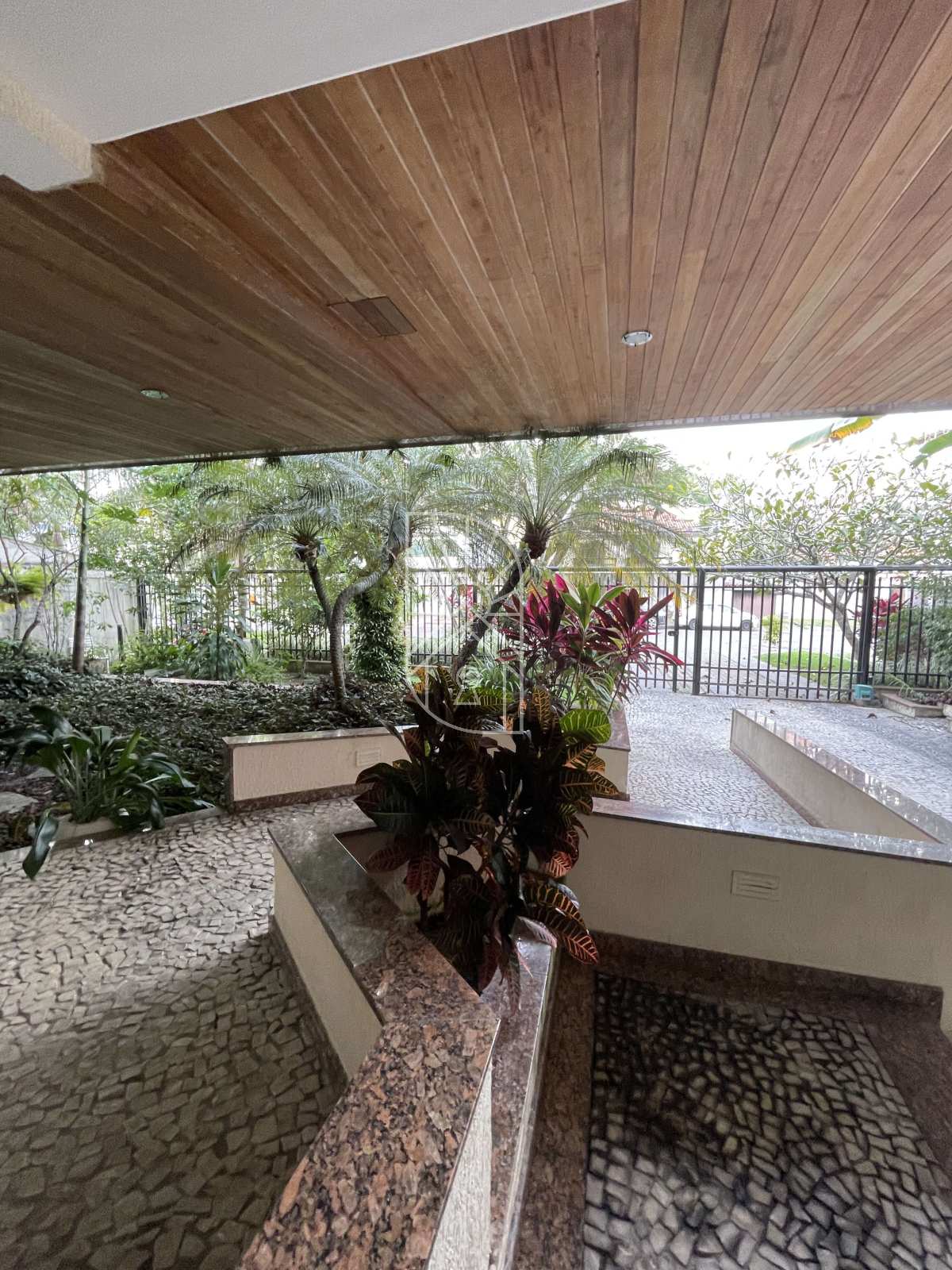 Excelente cobertura com piscina no Recreio dos Bandeirantes