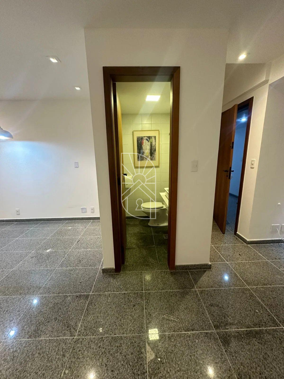 Oportunidade de sala comercial para investidor no Recreio - Márcia Nascimento Imóveis